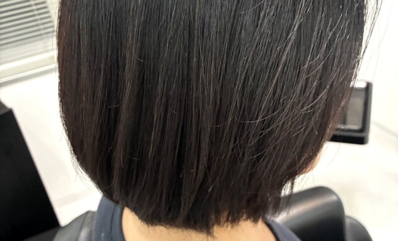 縮毛矯正の仕上がり ツヤのあるストレートボブ 和歌山市の美容室 Hair Salon K2